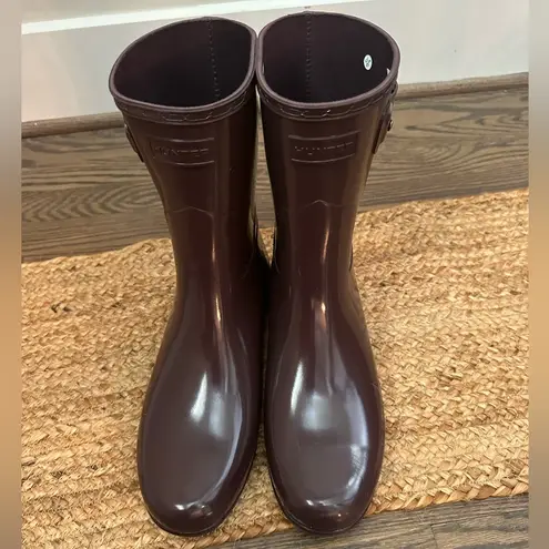 Hunter  Gloss Short Rain Boots - Cherry brandy - Size 10