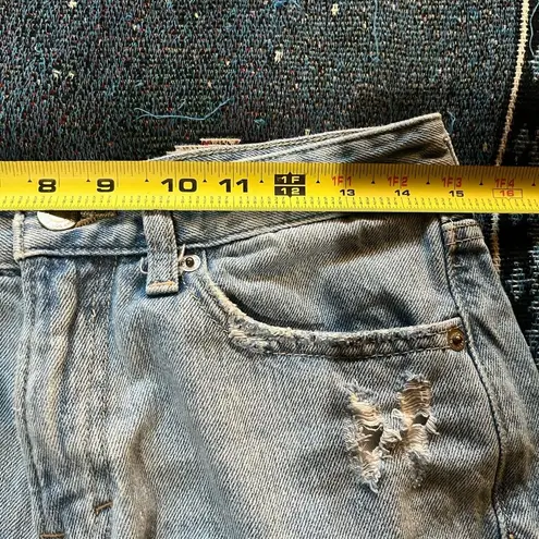 Lucky Brand  Blue Distressed Jean Shorts 90s Midi SZ 2 Frayed Y2K Biker Beach