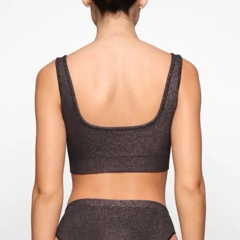 SKIMS Soft Smoothing Seamless Lurex Bralette Eclipse
Size XS