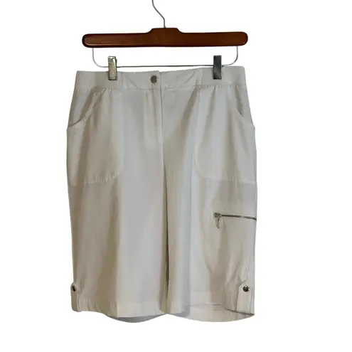 Chico's  Zenergy Womens S White Bermuda Shorts Pockets Zipper‎ Stretch Golf Casual