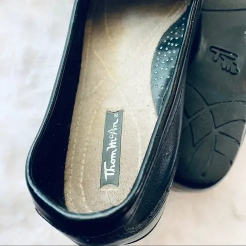Thom McAn Black Leather Slip On Loafers Size 5.5 Professional Work Flats