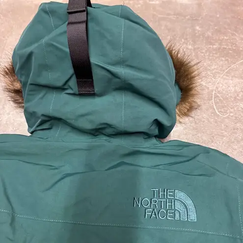 The North Face  women's expedition mcmurdo parka Ponderosa green