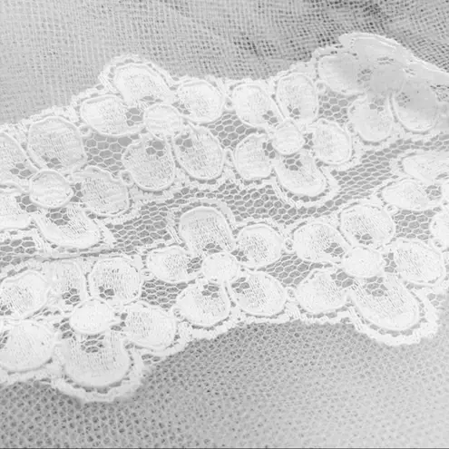 VINTAGE Lace Wedding Dress and Veil Size undefined