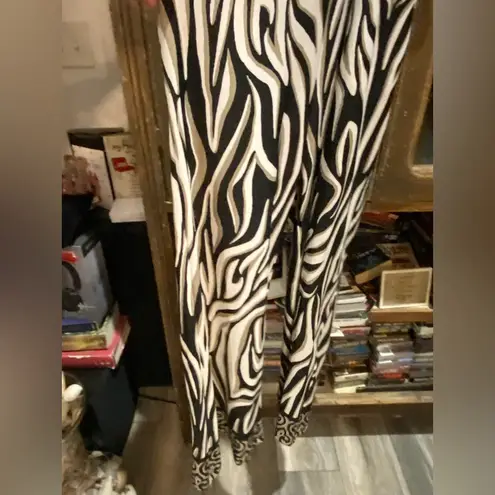 Black and White Patterned Romper pantsuit Size M