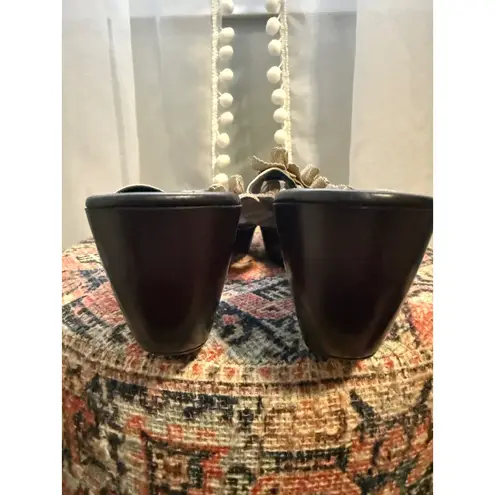 Donald Pliner Wedge Flip Flops Floral Embellishment Tan Leopard 7.5 boho fairy