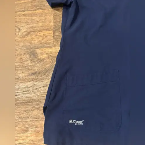 Grey's Anatomy Women's BARCO Grey’s Anatomy Signature Medium - 2 Pocket Scrub Top Blue - EUC