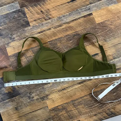 Lululemon  Ta Ta Tamer III Brave Olive/Barracks Green No Tag Hook & Eye Closure thumbnail 12