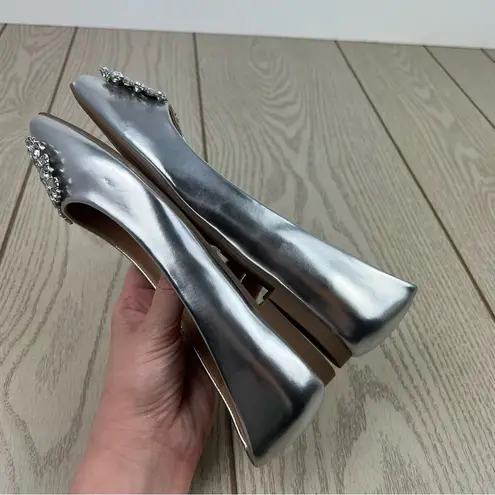 Journee Collection Women's Renzo Slip On Pointed Toe Ballet Flats 6 Silver $85