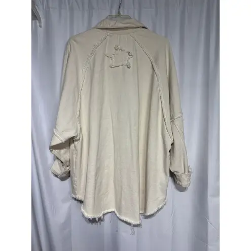 POL  Ivory Denim Jacket Frayed Raw Hem Star Applique Oversized Shacket L - Image 7