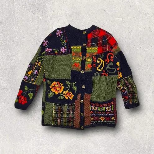 Laura Ashley β
Patchwork Knitted Cardigan w/ Multicolor Floral & Plaid Design β