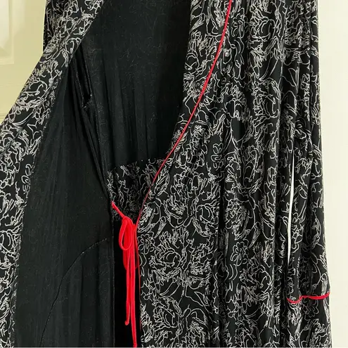 Soft Surroundings Robe Midnight Pink Peony Pink Tassel Size Small Side Pockets