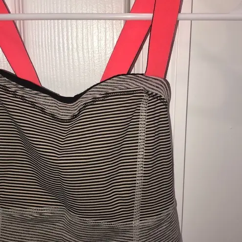 Lululemon Women’s  tank top 