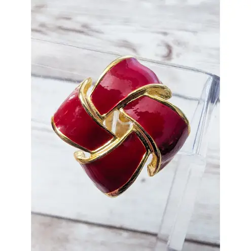 Vintage Clip On Earrings