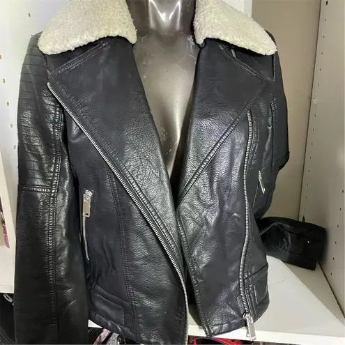 Women's Black Faux Leather Jacket M Quilted Sleeves Sherpa Collar Size M