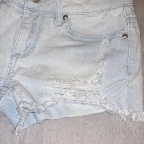 No Boundaries EUC Light Wash Denim Semi Stretch Short Shorts 1