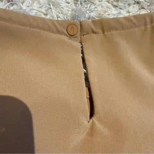 Wayre Boxy Shift & Snap Tank Top Brown