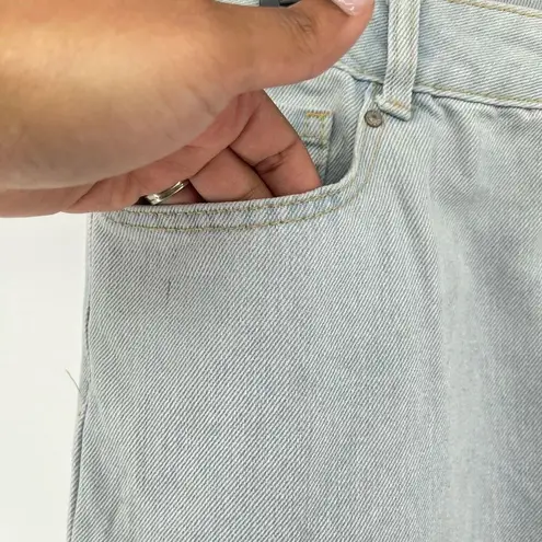 Refuge Denim Ultra High Rise 90s Wide Leg Distressed Jeans Light Wash 31” Sz 11