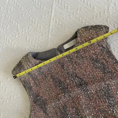 Women’s Astr The Label Hollywood Sequin Bodysuit Sz XS Extra Small Grey/Pink Gray