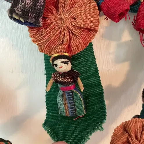 Guatemalan Peruvian Folk Art Worry Doll Heart Shaped Wreath 12 Unique Dolls
