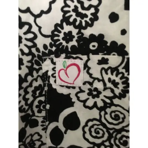 Peaches Women's Floral Scrub Uniform Top Nurse Medical V