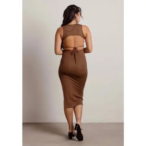 ENDLESS BLU Katara Ribbed Open Back Midi Dress in Brown (SMALL)