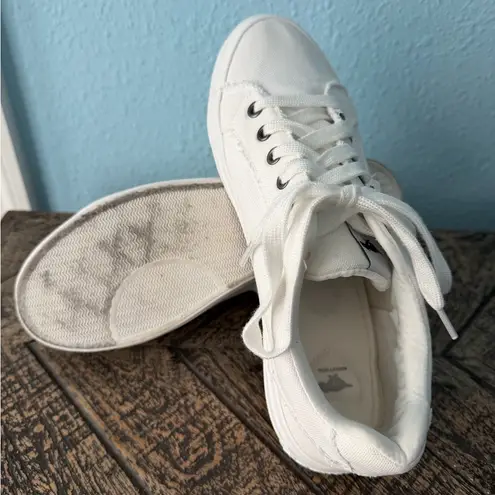 Rocket Dog Women's White Canvas Cecilacs Size 8.5