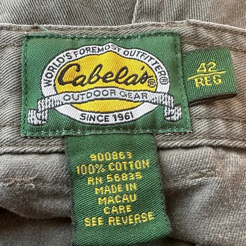 Cabela's Olive Green Outdoor Cargo Shorts Casual Hiking Adventure Wear Size 42R