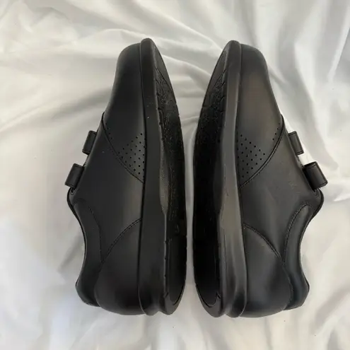 NWOT SAS Me Too Leather Walking Shoe 10WW Size Black Size 10