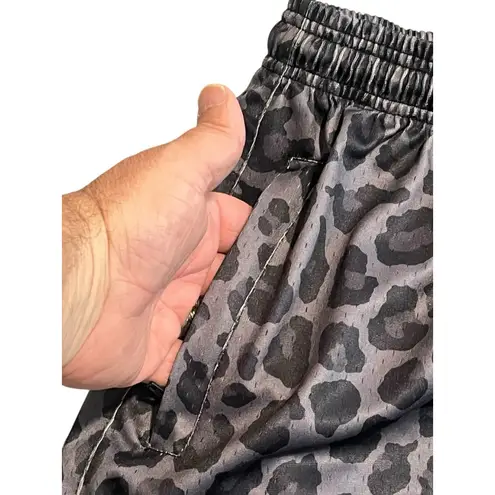 Goat Strength Athletic Shorts Womens Size XL Dark Cheetah Print 5” Inseam Mesh Gray - Image 5