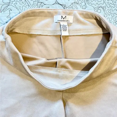 Magaschoni Magishoni Faux Suede Ankle Crop Pull-On Pants
- Women's Large💚