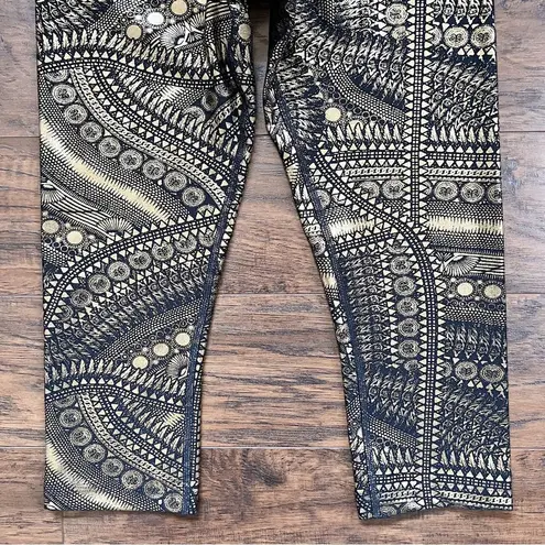 Zumba • All Night Metallic Capri Leggings cropped gold foil medallion print