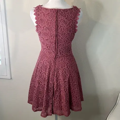 City Vibe szS dusty rose lace fully lined sleeveless fit & flare swing dress EUC