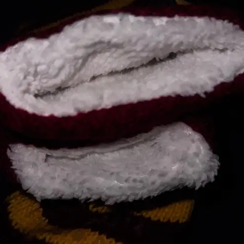 Harry Potter NWOT GRYFFINDOR knit socks with Sherpa