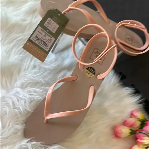 REEF Pink and Cream Sandals with Strappy Design
