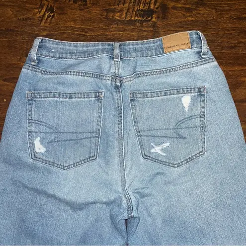 American Eagle  Mom Jeans Distressed | Size 4 | Medium wash