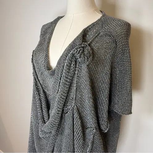 B & K Moda Boutique Open Weave Asymmetrical Pullover Sweater Top O/S Fits Most Silver Size undefined