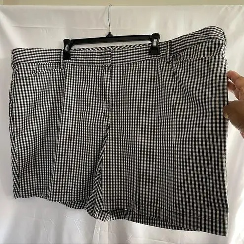 Lands' End Women’s Black and White Shorts Classic Checkered Design Size 26W
