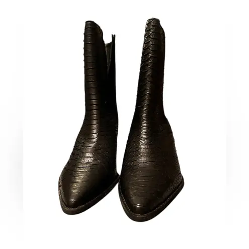 Matisse Caty Snake Pointed Toe Zippered Booties Womens Black 9.5(BROKEN ZIPPER)