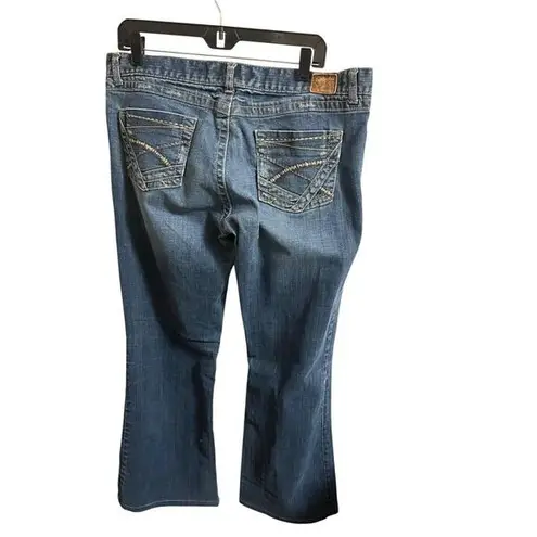 BKE Buckle Sabrina Stretch Flared Jeans Womens Size 34/35.5 Blue