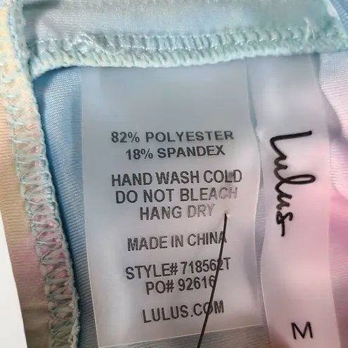 Lulus NWT  Wave Crest Blue Multi Tie-Dye Scoop Neck Bikini Top Size Medium