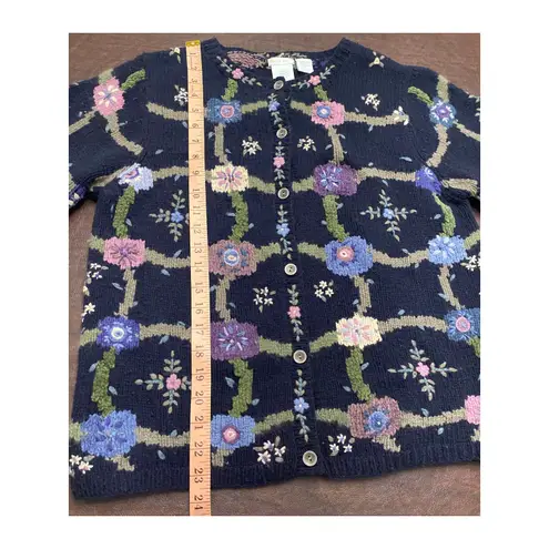 Vintage Hand Knit Floral Lambs Wool Blend Button Front Cardigan Petite L Granny Blue Size L