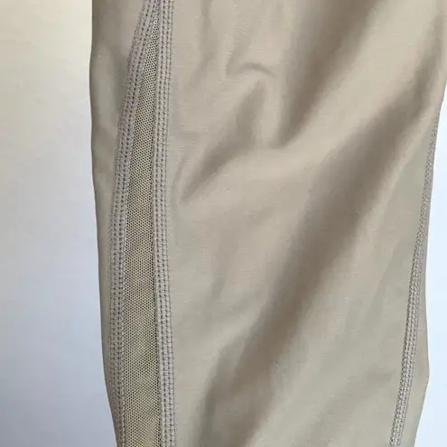 Carbon 38 Mesh Insert Full Length Leggings in Silversage Green