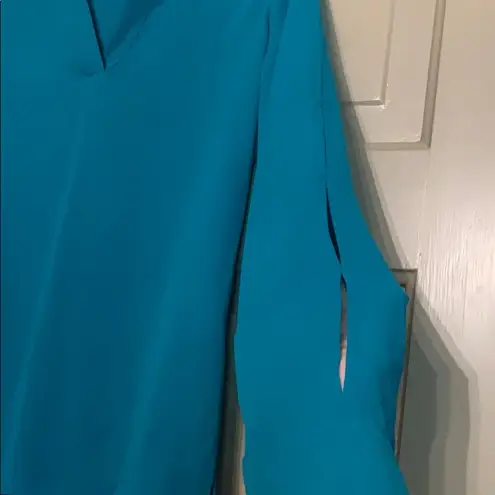 Ro & De Classy Turquoise Blouse