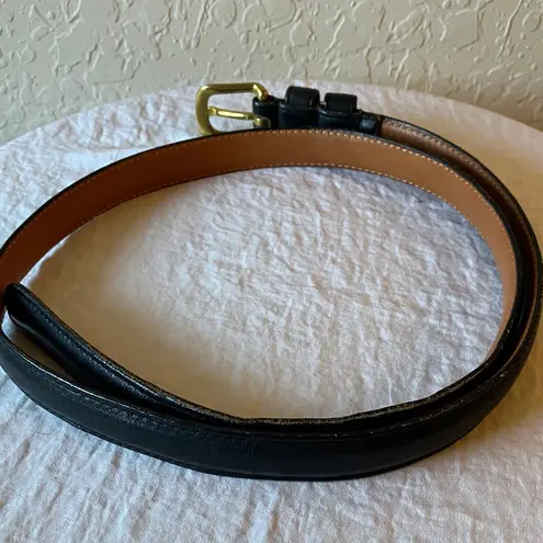 Coach : Vintage Leather Belt- Gold Tone Buckle- Made in NYC- wear- S-32”