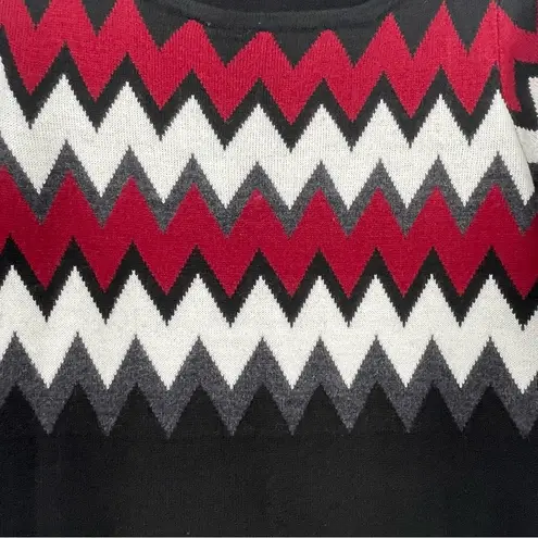 Sandra Darren Chevron Zig Zag Sweater Dress Gray White Burgundy, Size Medium