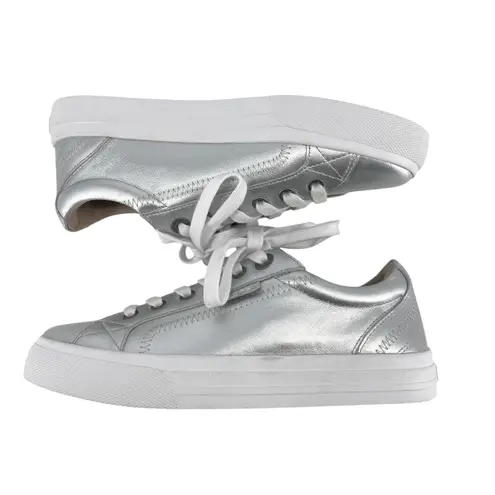 Taos Plim Soul Luxe Sneaker in Metallic Silver Size 6 Quiet Luxury Leather