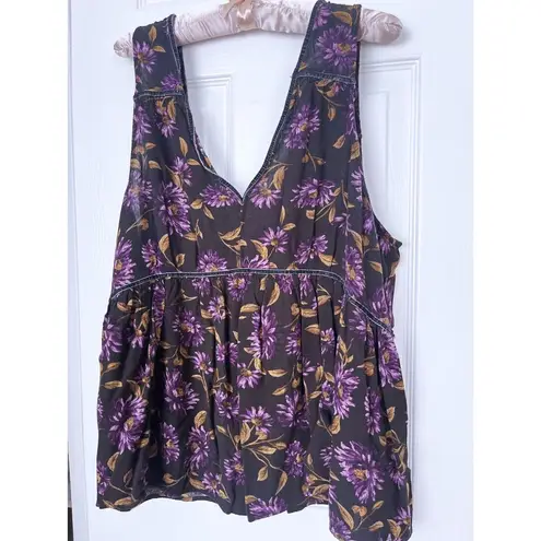 American Eagle  Black Floral V Neck Tank Top Black Gold Size XXL