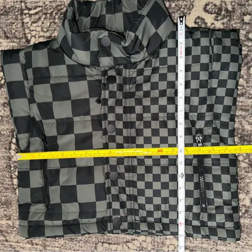 Beach Riot NWT Women’s Size XS Black Gray Canyon Puffer Vest