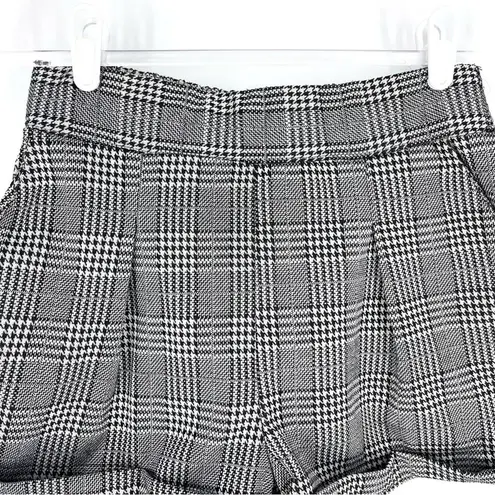 Haute Monde  Glen Plaid Cuffed Shorts High Rise Beige Black Size Small