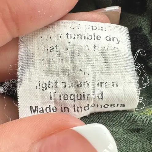 Ava Sky Fight Eel Women's Flowy Hawaiian Green Black Tank Top Beachy Casual XS